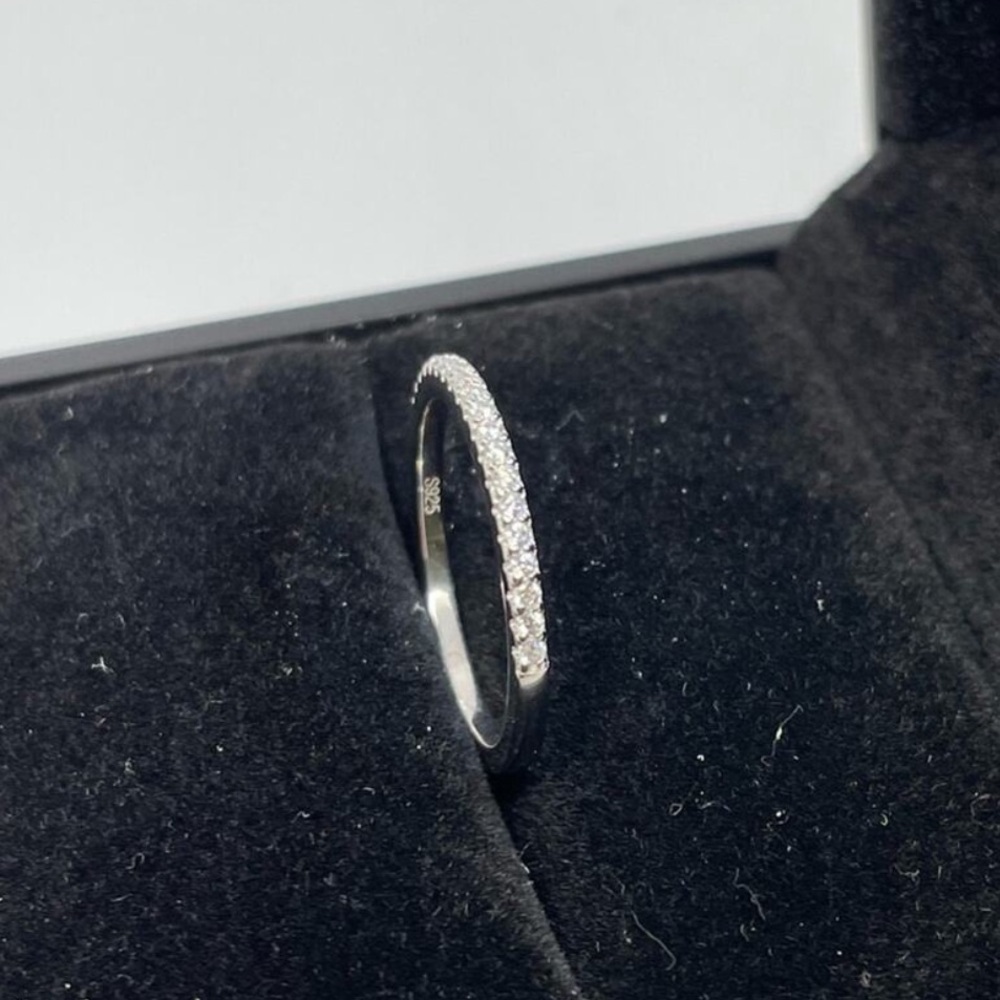✨Moissanite Diamond Wedding Band Anniversary Ring GRA Certified Size 8! - Picture 7 of 8